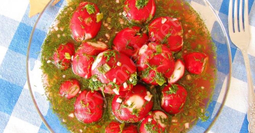Çatlak Turp Salatası