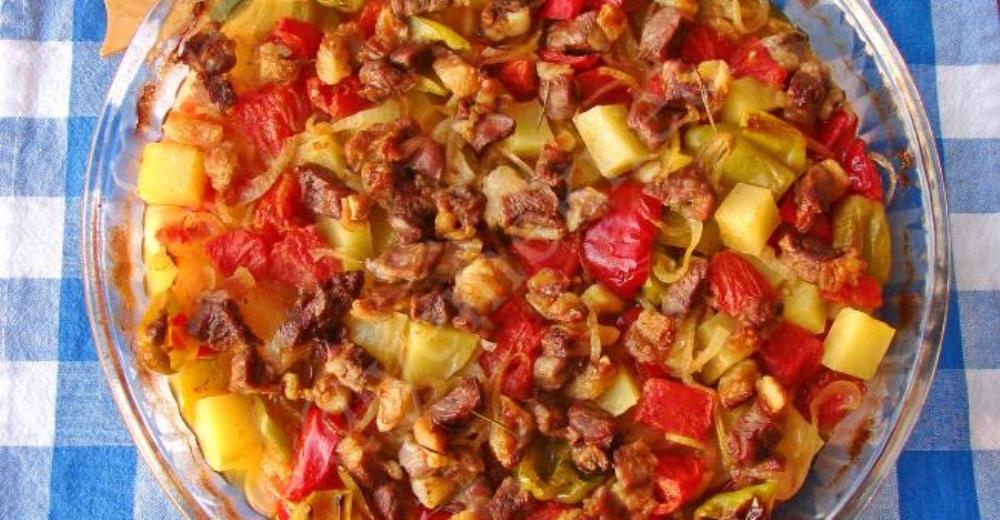 Fırında Sebzeli Et Yemeği