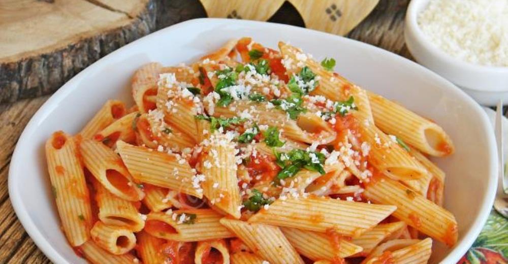 Penne Arabiatta Recipe (Spicy Tomato Sauce Pasta)