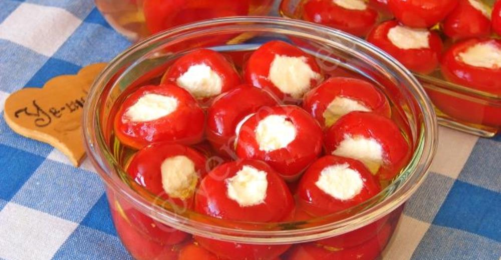 Peynir Dolgulu Kiraz Biberi Turşusu