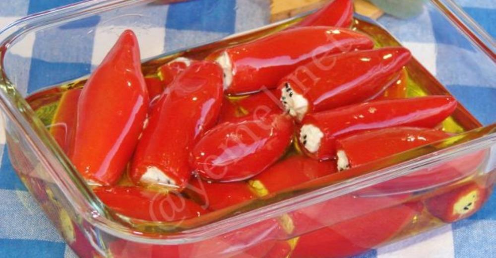 Peynirli Biber Turşusu