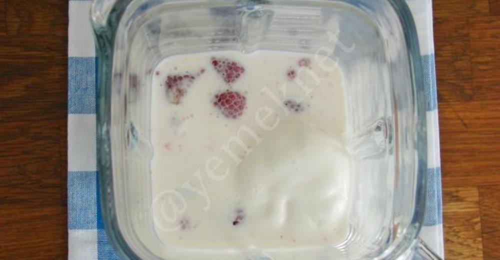 Frambuazlı Milkshake