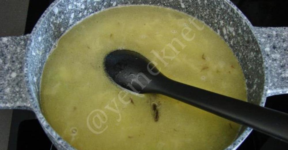 Kremalı Kuşkonmaz Çorbası